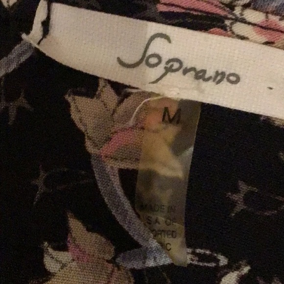 Wrap midi dress Black with floral print Soprano short sleeve. Size Medium - Picture 6 of 7